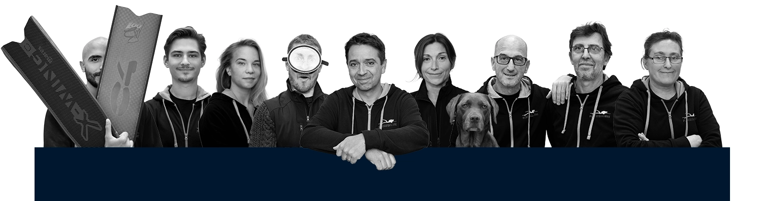 photo en noir et blanc équipe Plongequilibre – magasin et atelier de plongée à Paris